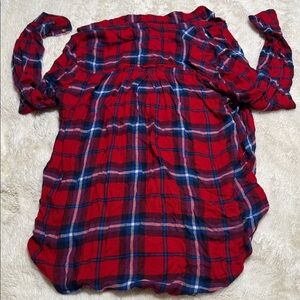 American Eagle Outfitters Red and Blue Plaid Button Down Shirt